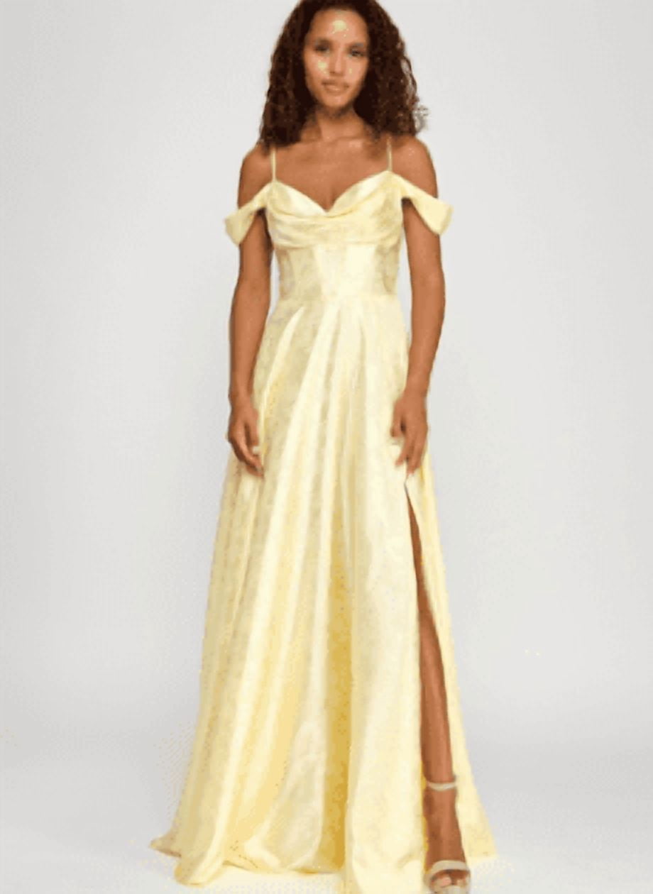 thumbnail image 1 of B Darlin Juniors' Sweetheart-Neck Jacquard Gown, 1/2, 1 of 1